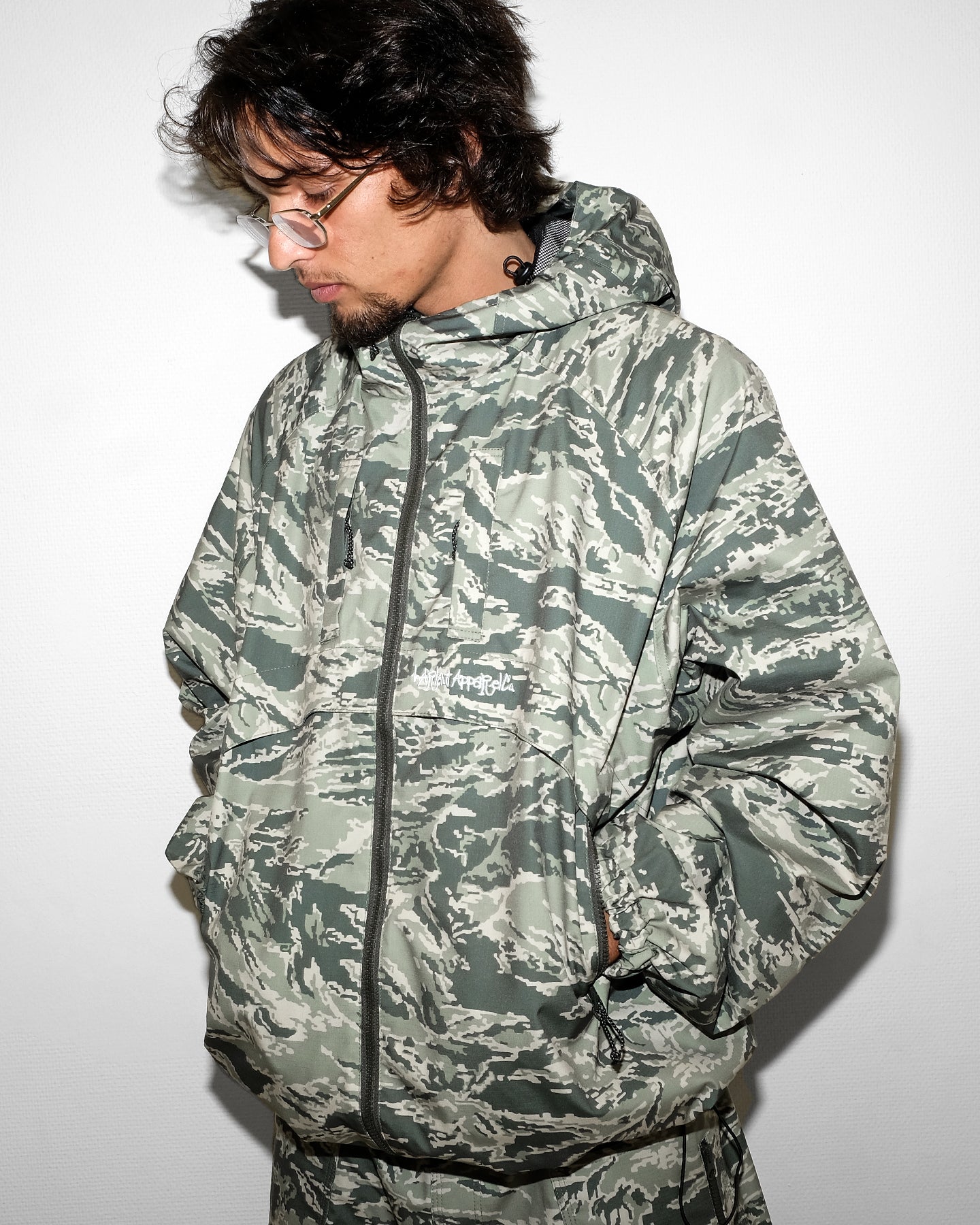 SUMMER´25 LOOKBOOK – Harlaut Apparel